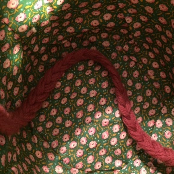 Vintage Hand-Crafted  Apple Basket Sewing Basket--Bundle Sale $5 - Picture 6 of 7